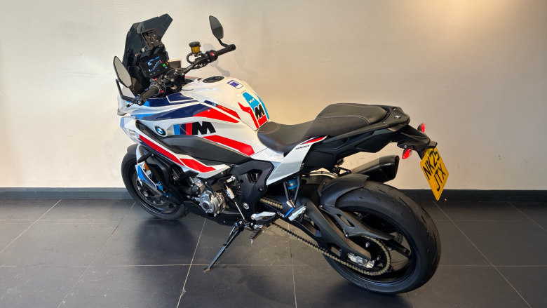 BMW M1000XR (24MY)